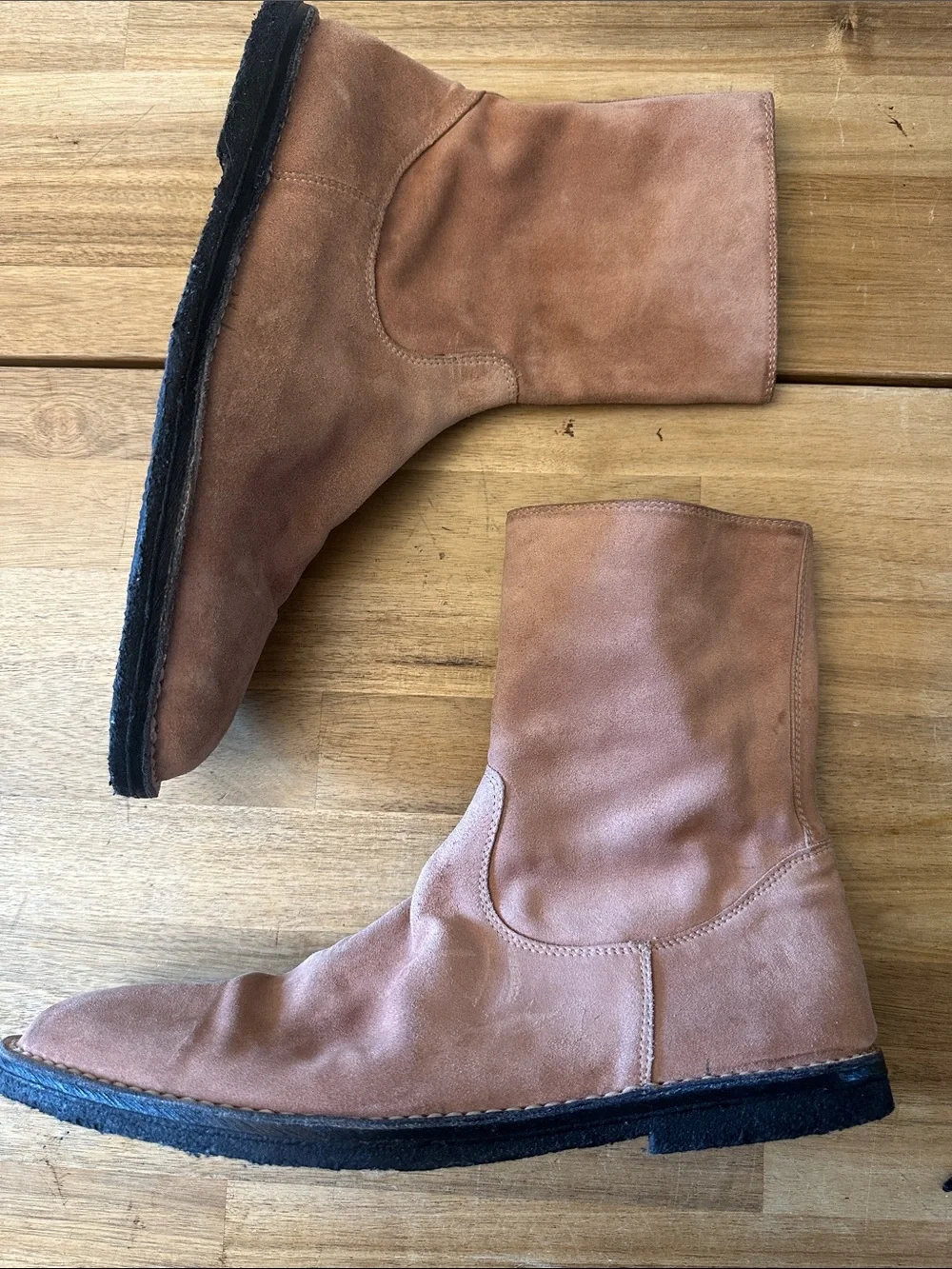 ANN DEMEULEMEESTER suede boots
